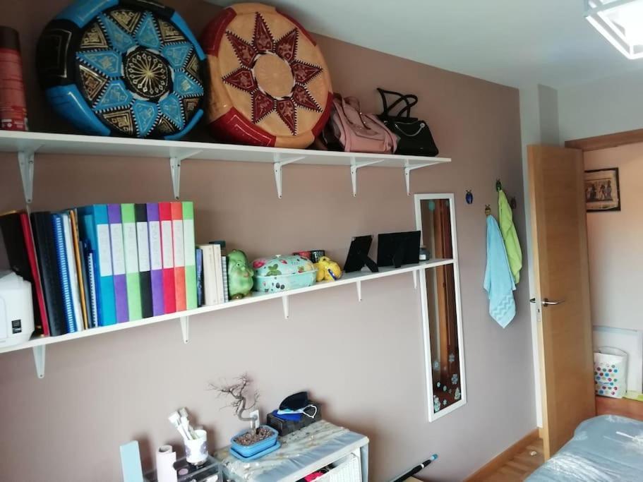 Habitacion En Piso Compartido Cerca De Playa De Samil วิโก ภายนอก รูปภาพ