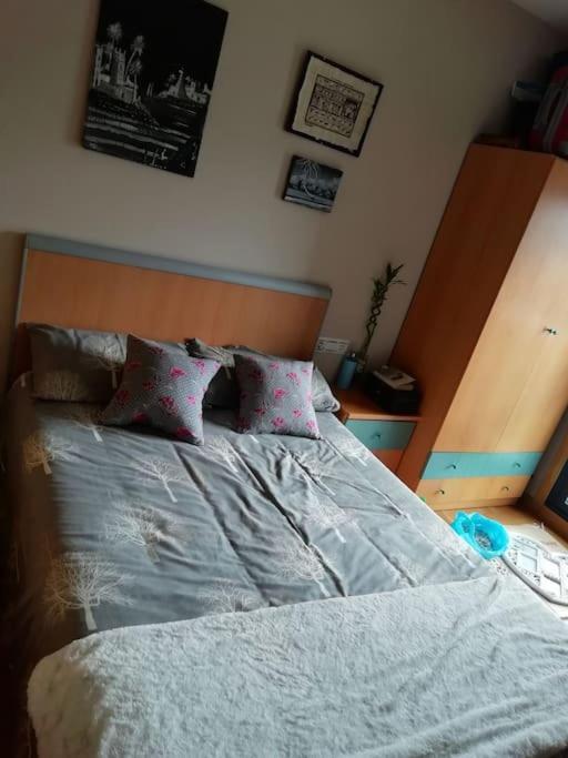 Habitacion En Piso Compartido Cerca De Playa De Samil วิโก ภายนอก รูปภาพ